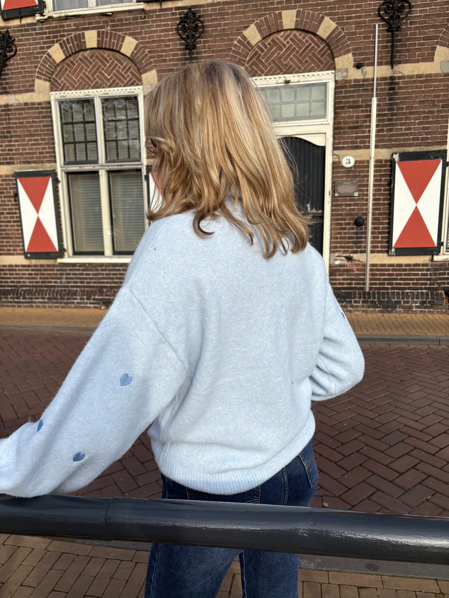 By Clara trui col hartjes lichtblauw