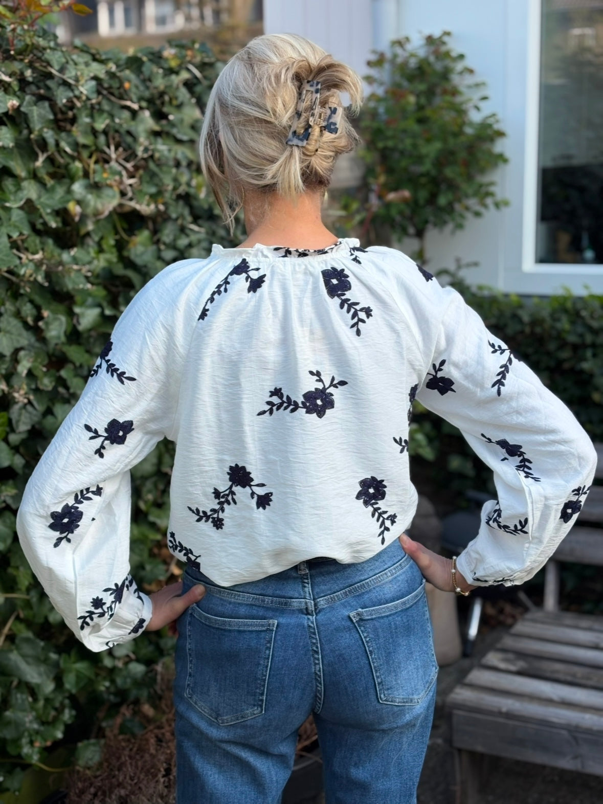 Peace & Love blouse borduur offwhite/blauw