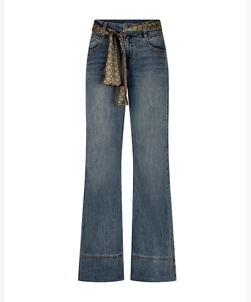 Red Button jeans Brielle vintage scarf