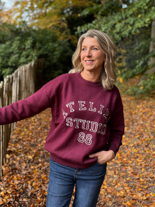 Flamant Rose trui borduur Atelier bordeaux/offwhite