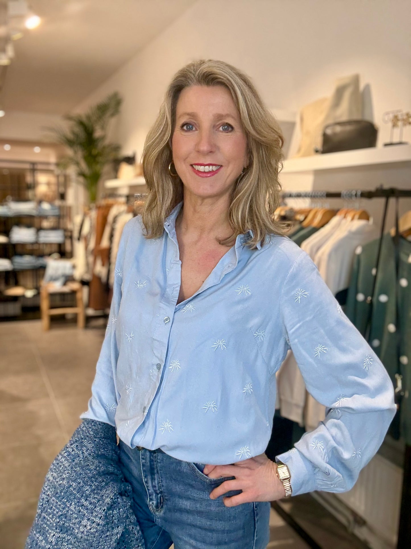 C&S blouse Linde blue mist