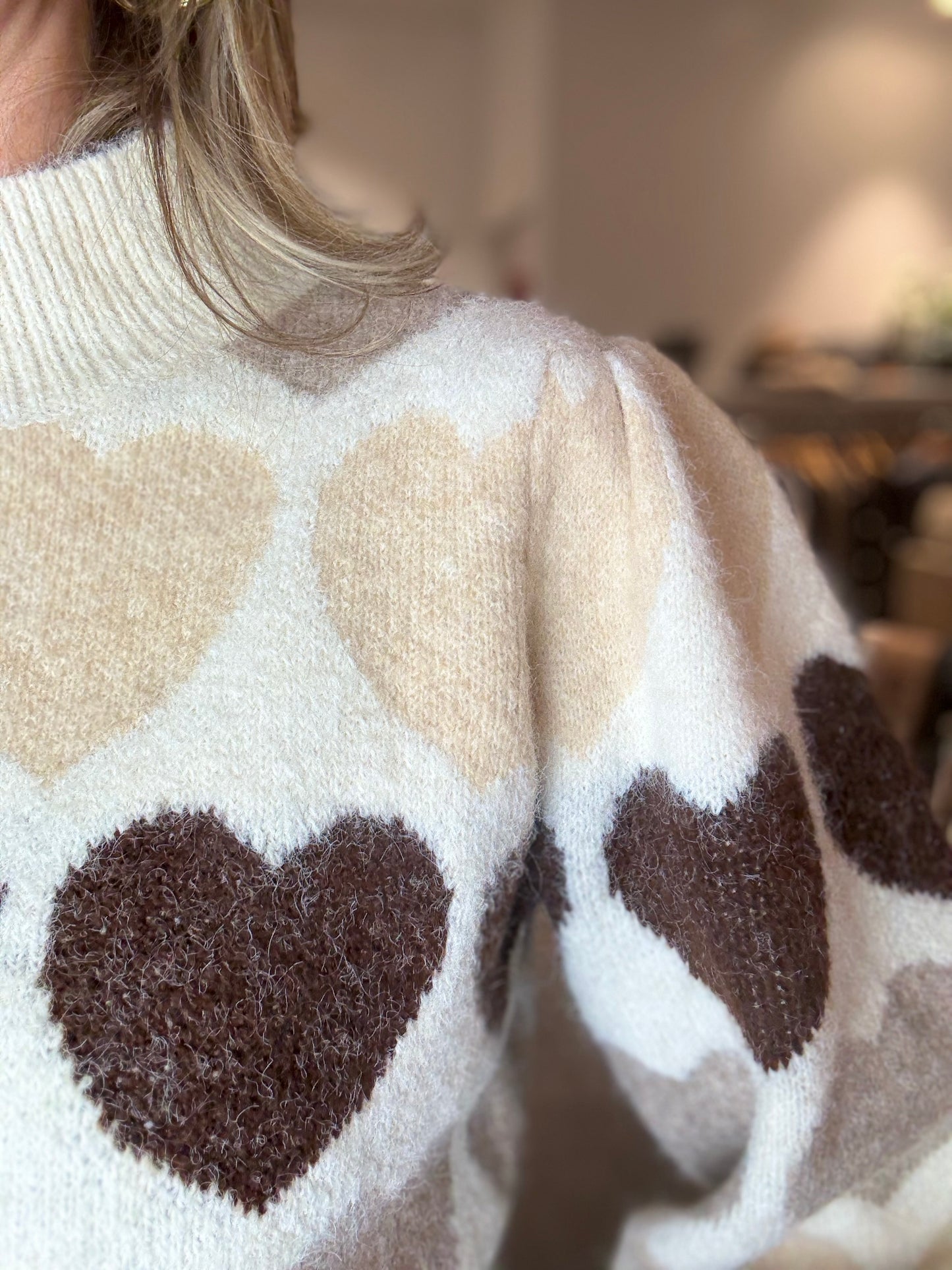 Chic & Jeune trui hartjes zand/bruin/beige