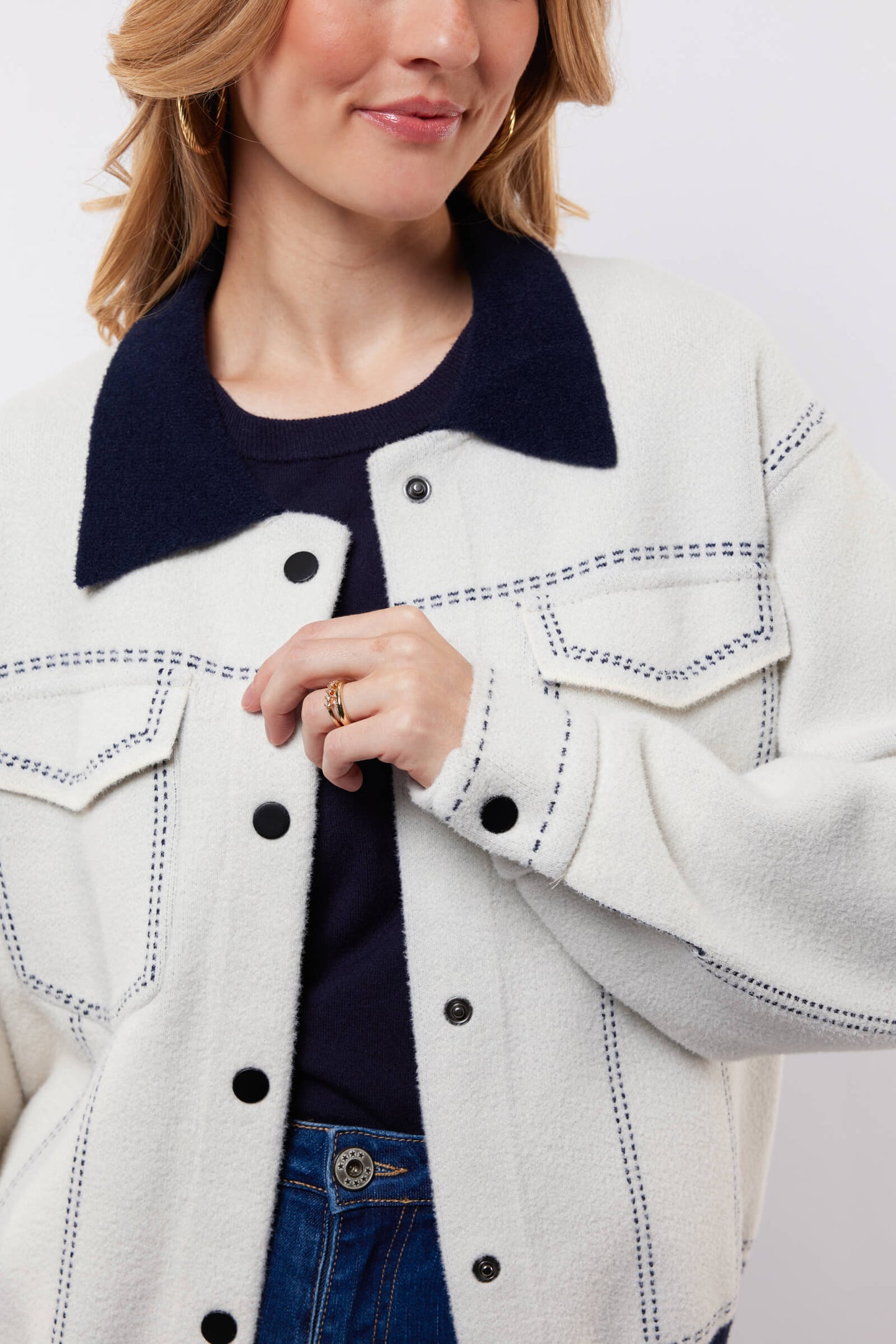C&S vest Clemence wool white/midnight blue