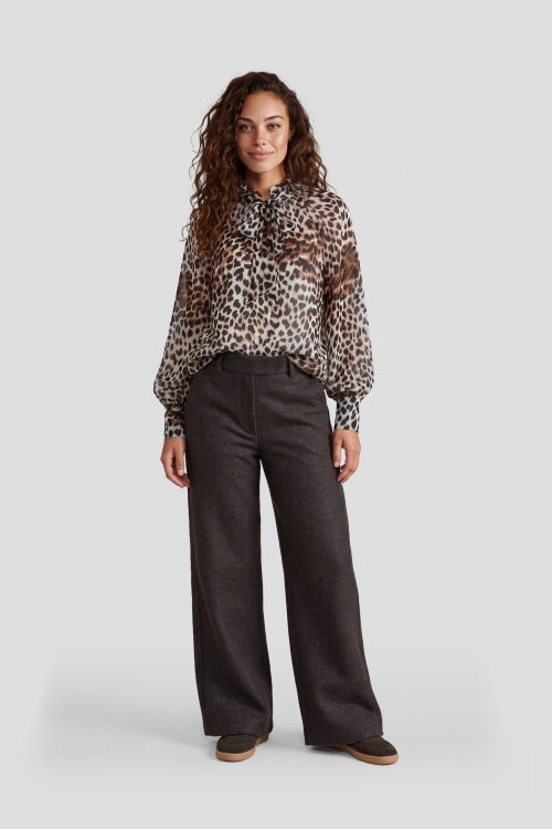 Donkere chocoladekleurige wijde broek met hoge taille en knoopsluiting