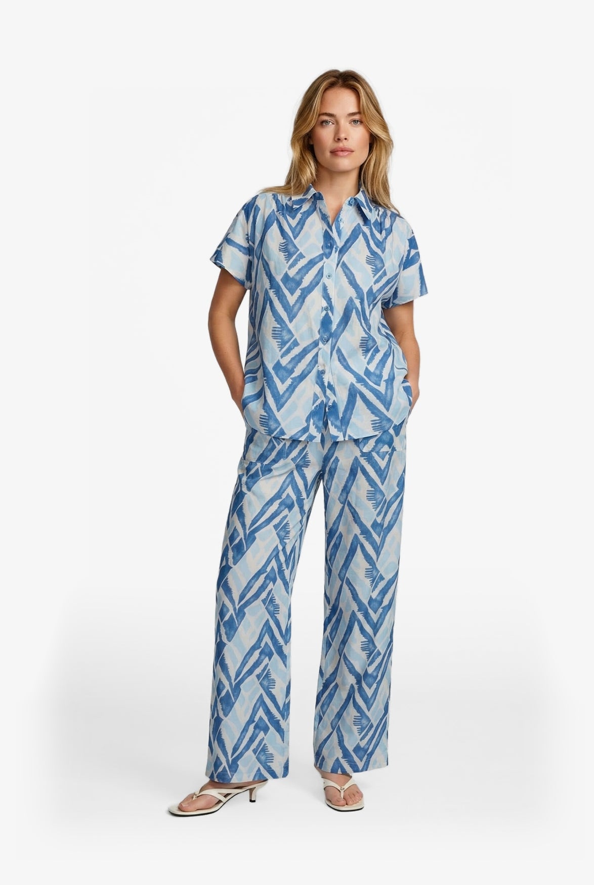 CS The Label blouse Lene sand/cornflower blue