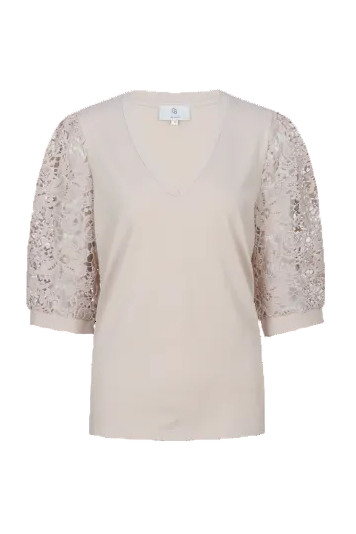 CS The Label top Tinella zandkleurig met V-hals en kanten 3/4 mouwen