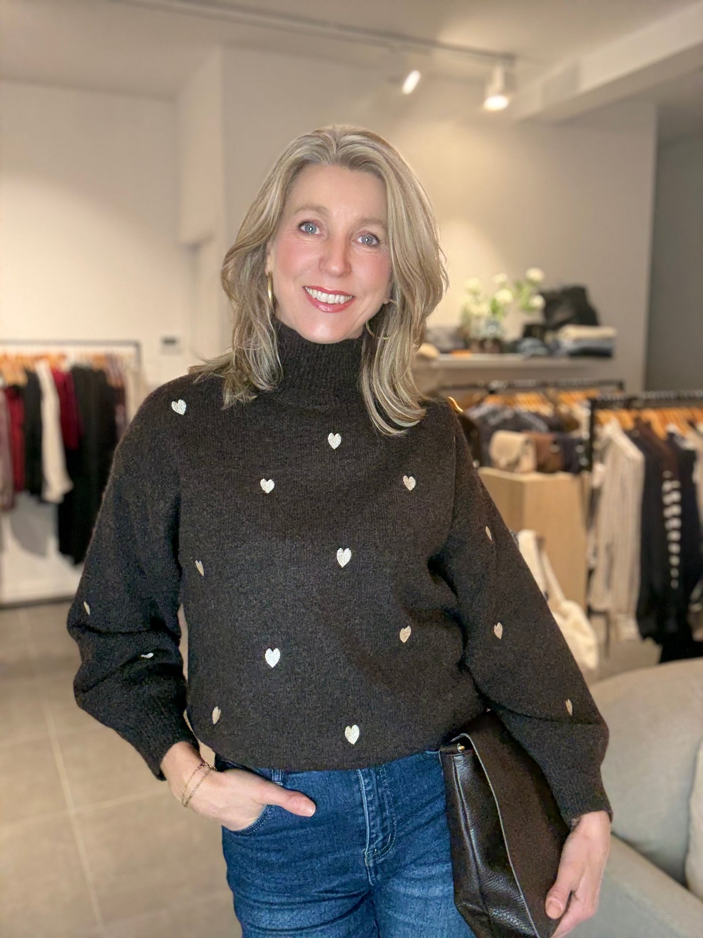 By Clara trui met col en hartjes bruin/zand