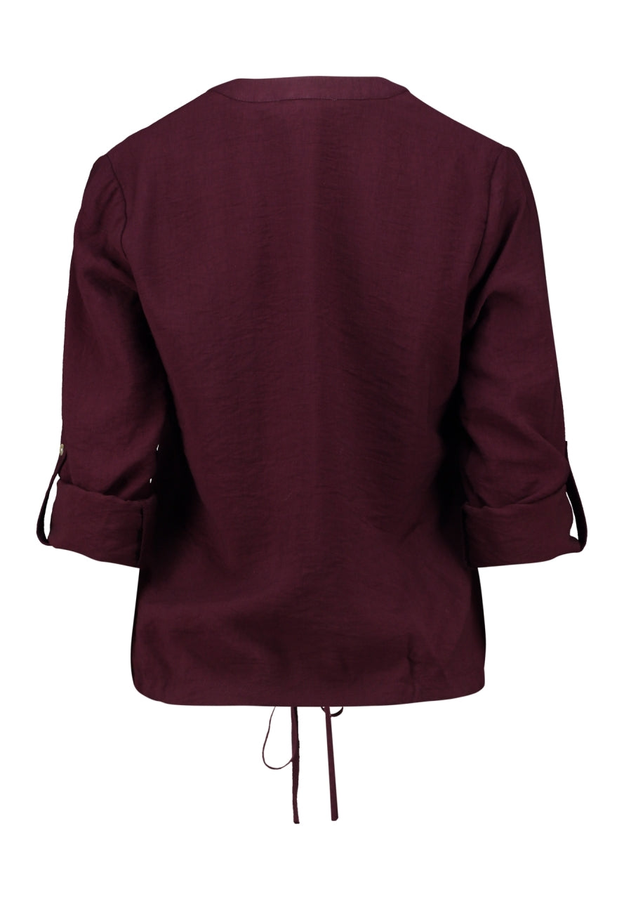 Blouse achteraanzicht met driekwart mouwen en trekkoord onderaan, donker bordeaux