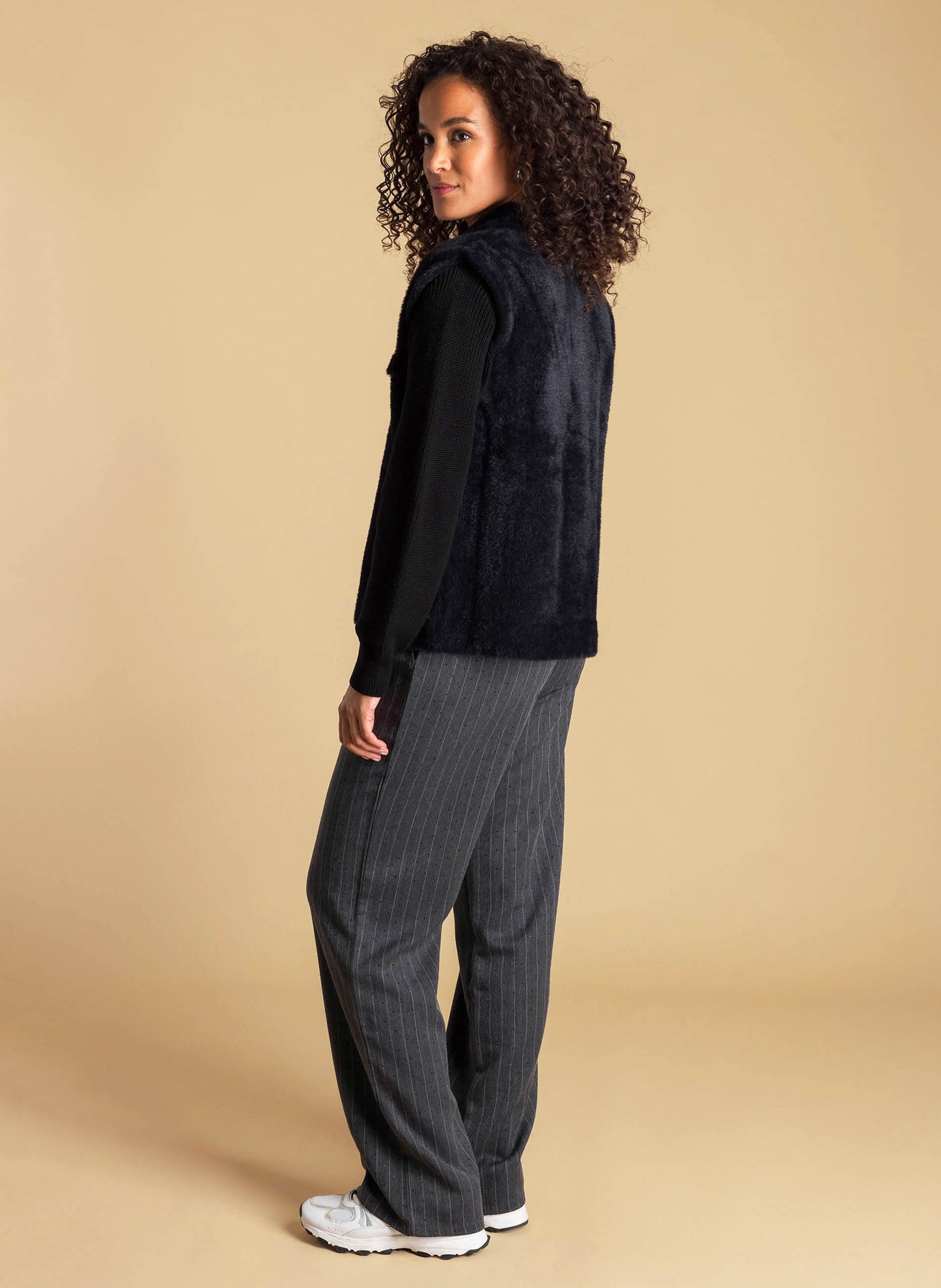 Ivy Beau vest Alyssa black