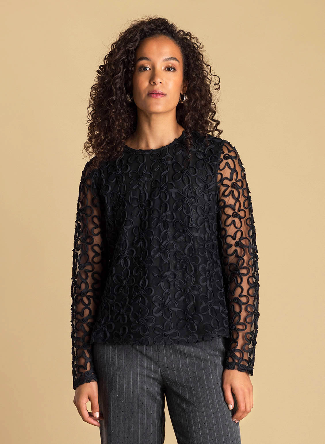 Ivy Beau top Annika black