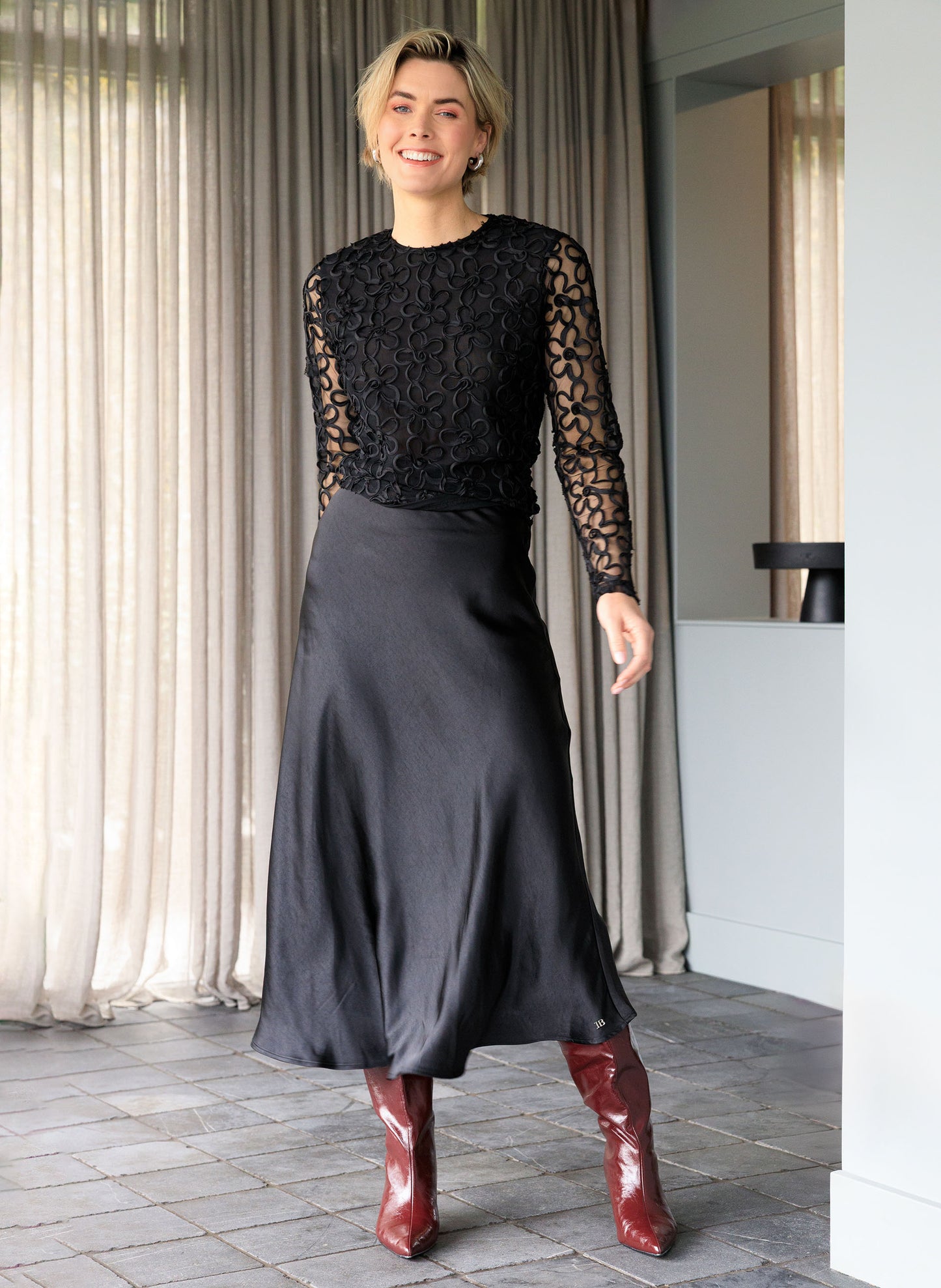 Ivy Beau top Annika black