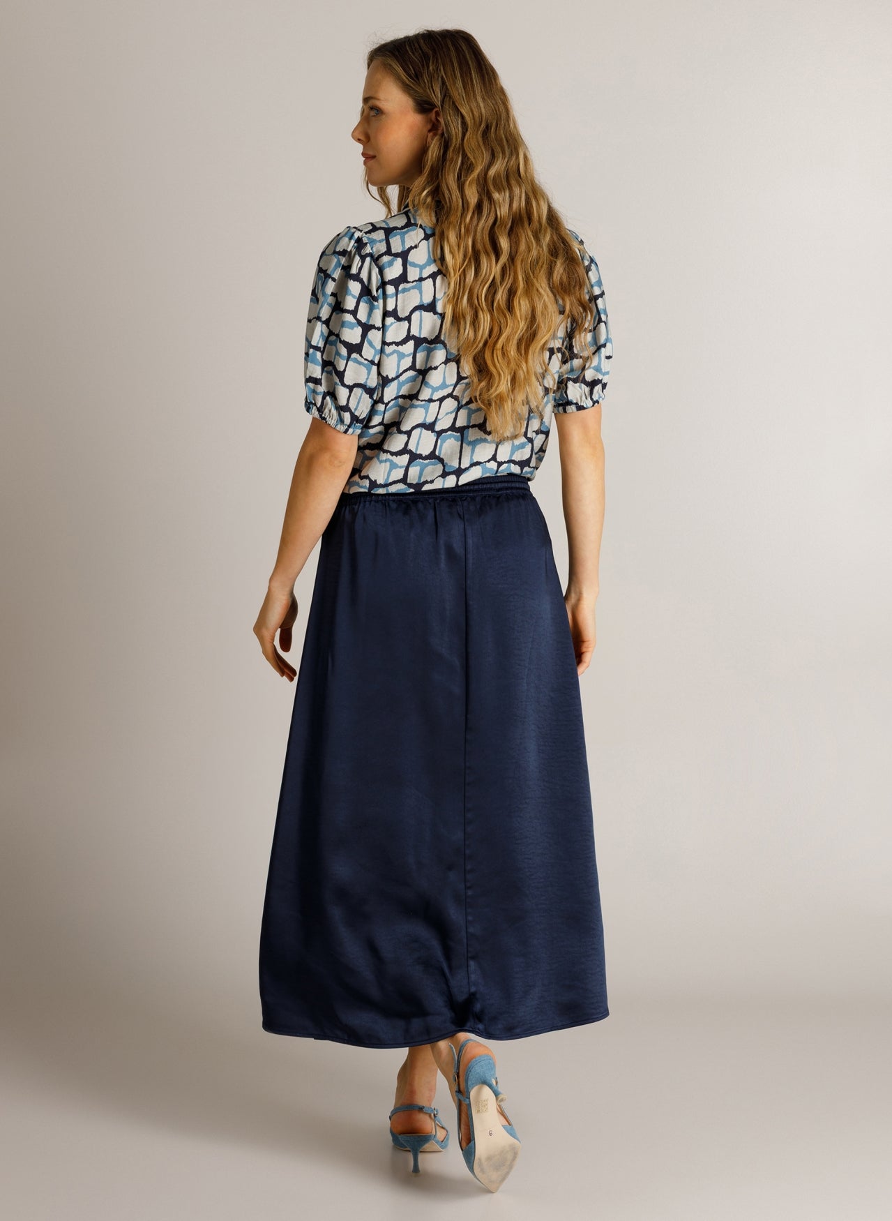 Ivy Beau rok Dilana dark blue