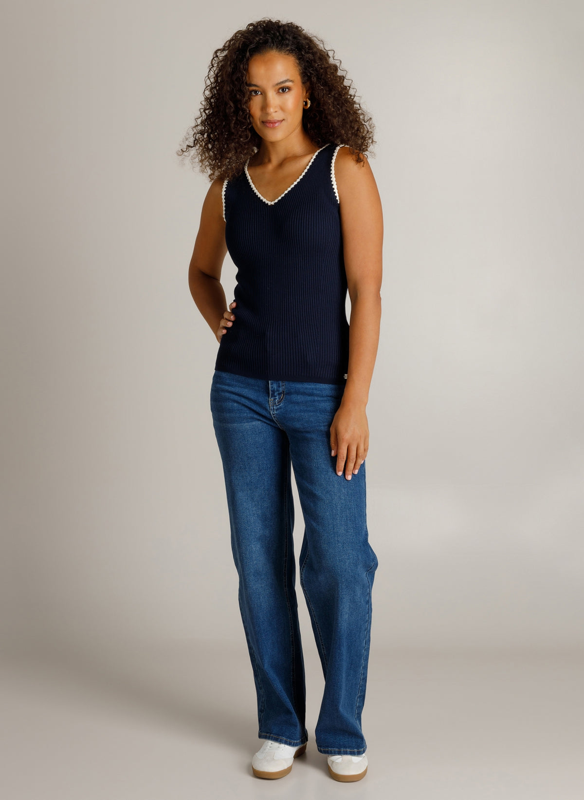 Ivy Beau top Herena dark blue