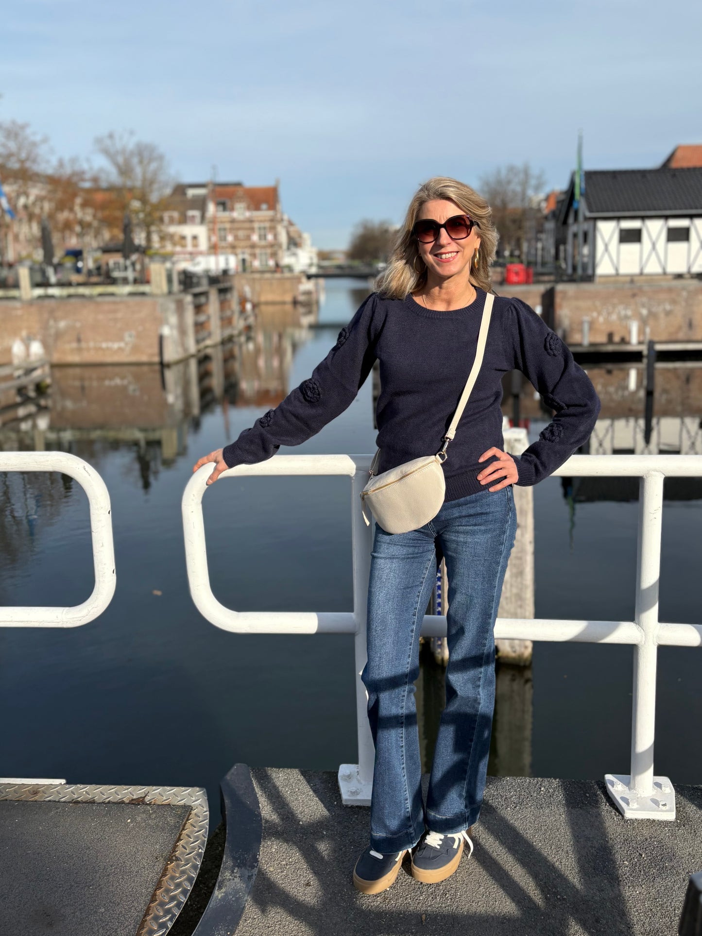 C&S trui Amira midnight blue