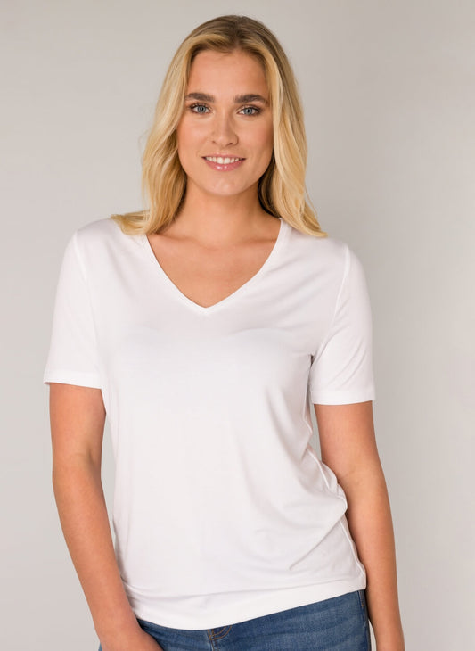 wit T-shirt met V-hals van Base Level