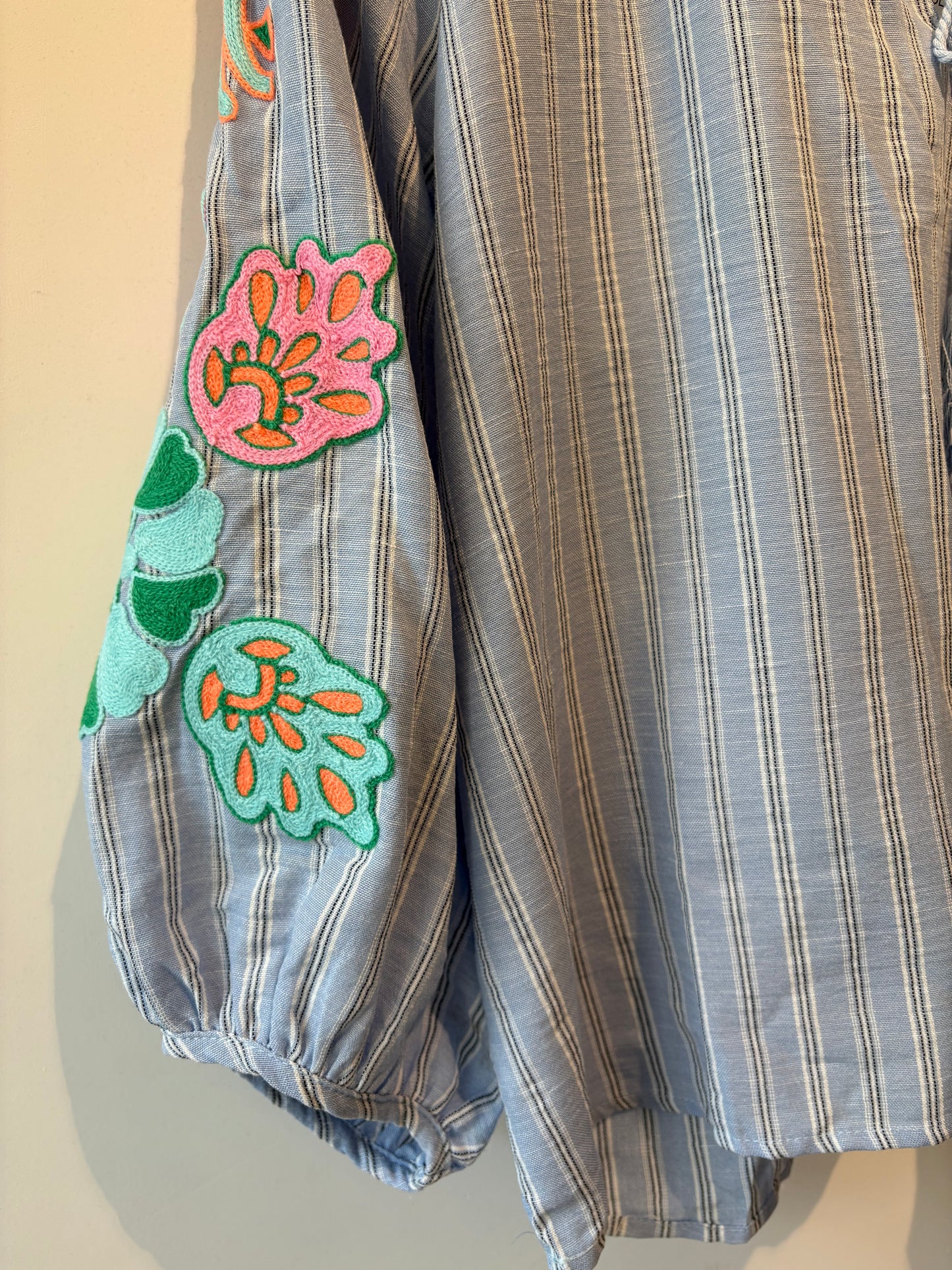 JS Millenium blouse streep/bloem borduur