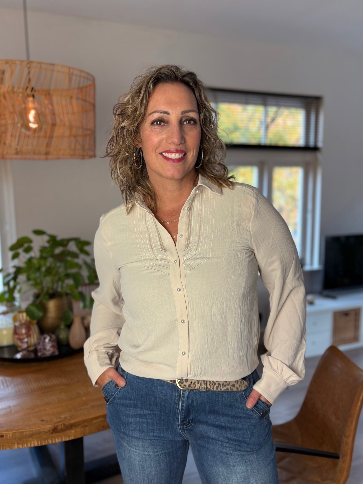 C&S blouse Linda sand