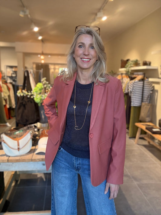 Barn red blazer met revers en knoopsluiting, lange mouwen