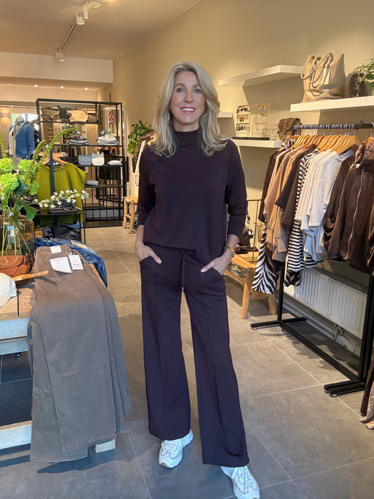 Soyaconcept broek Banu 265 in donker aubergine, wijde pijpen