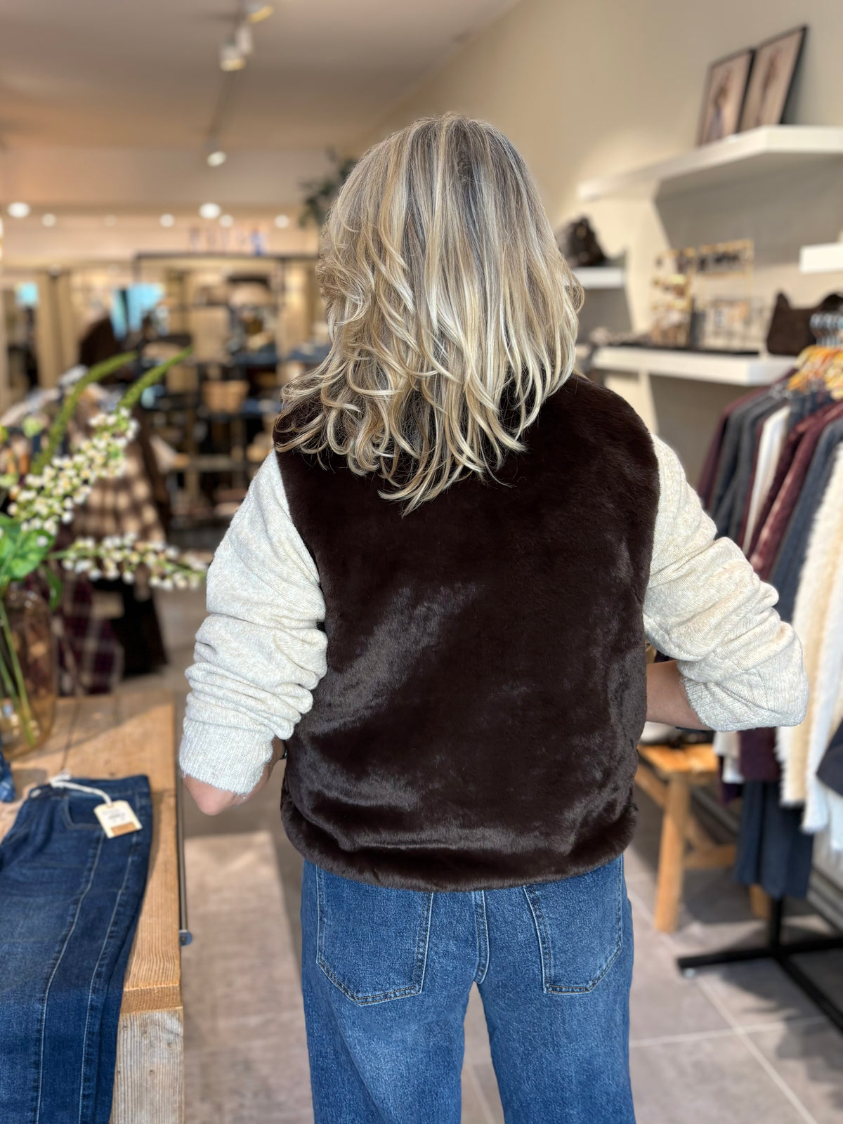 Bella gilet imitatiebont donkerbruin