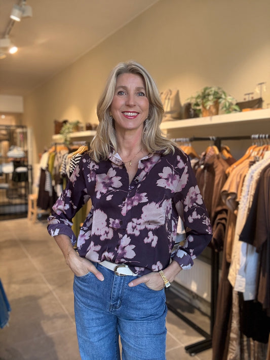 Donkerpaarse blouse met bloemenprint en lange mouwen, knoopsluiting