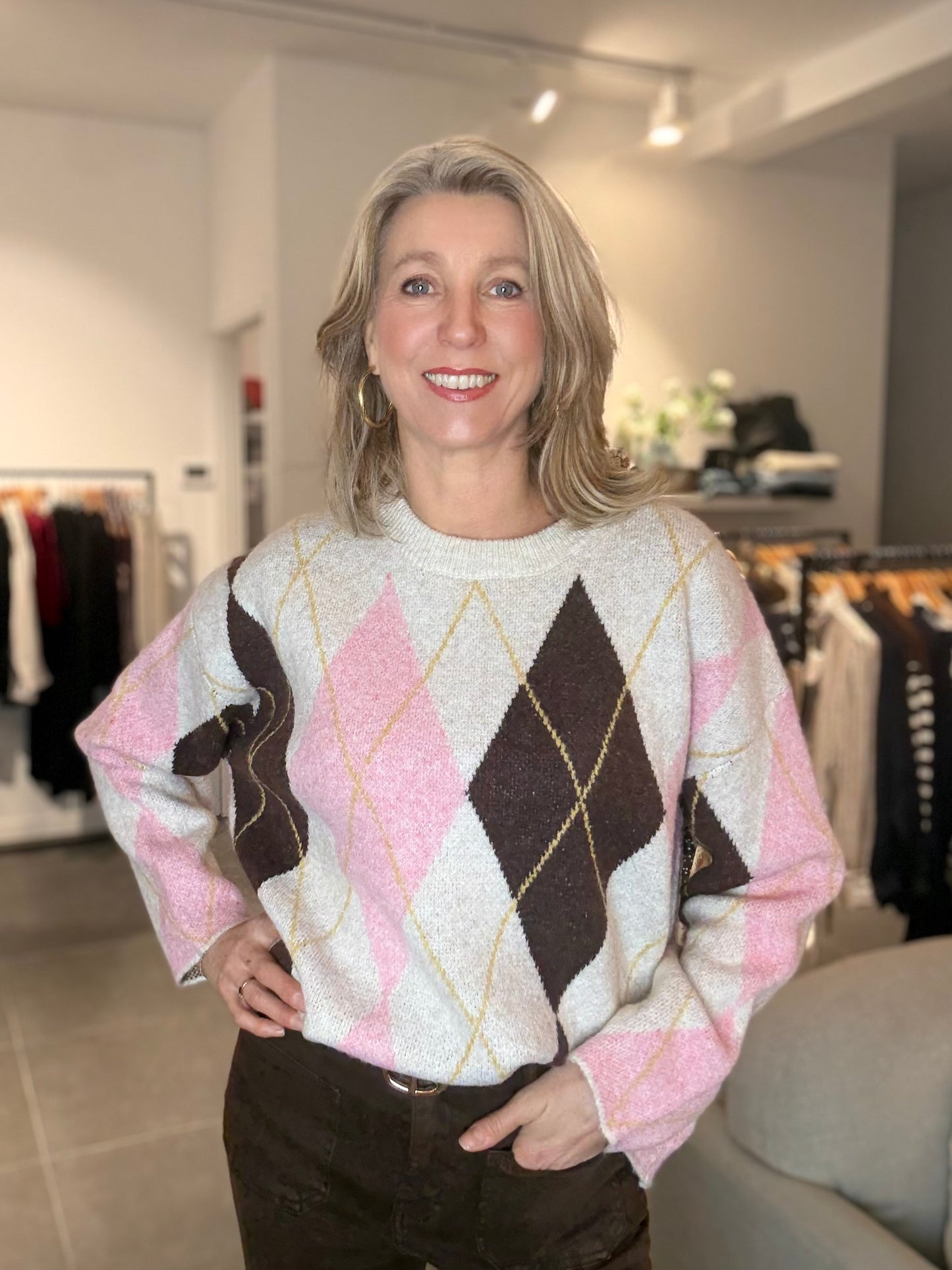 Trui met ruitpatroon in roze en bruin