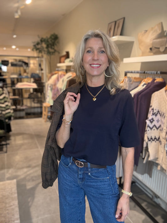 CS The Label midnightblauwe trui met ronde hals en korte mouwen