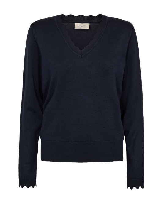 Viscose trui met V-hals met geschulpte rand in donkerblauw van Freequent