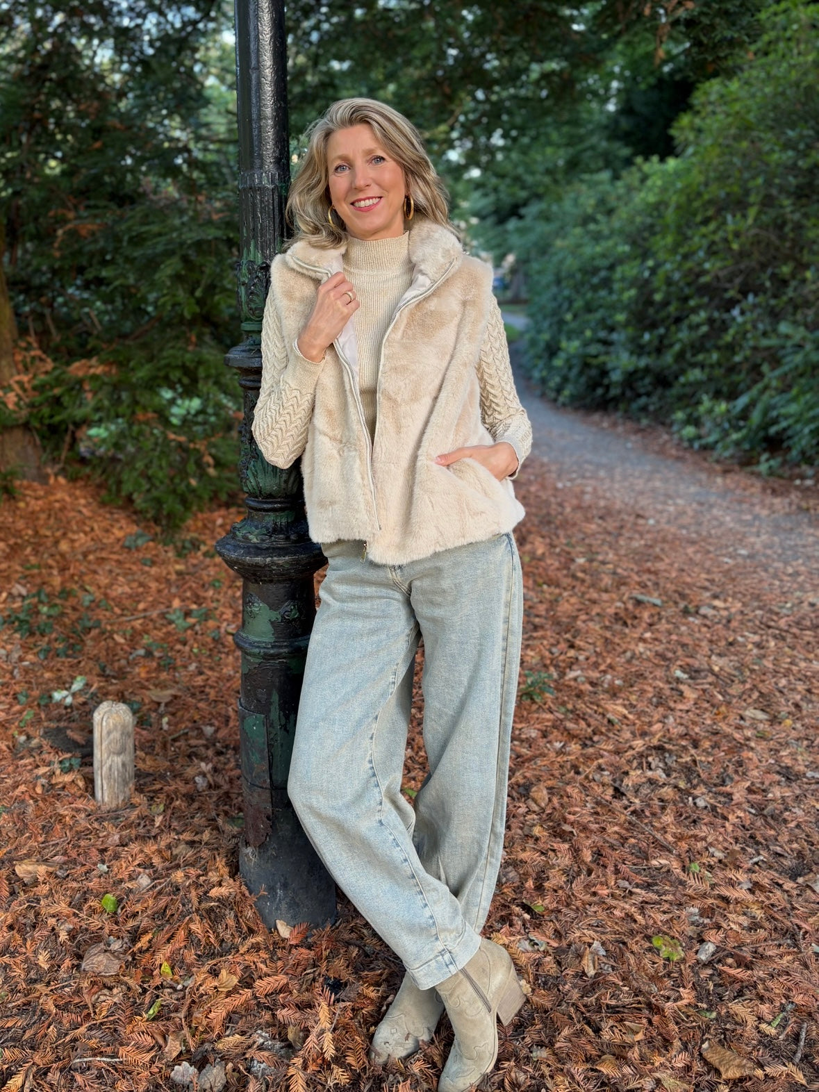Bella gilet imitatiebont zand