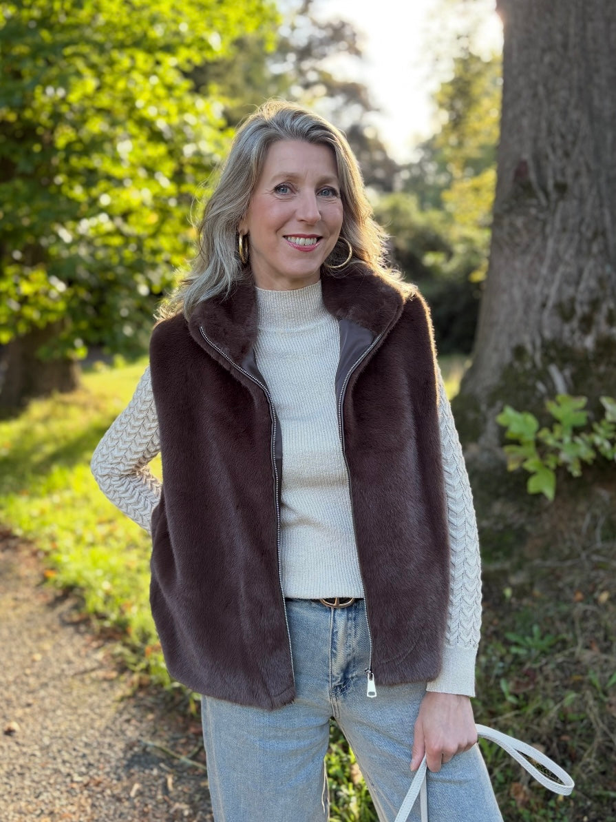 Bella gilet imitatiebont bruin