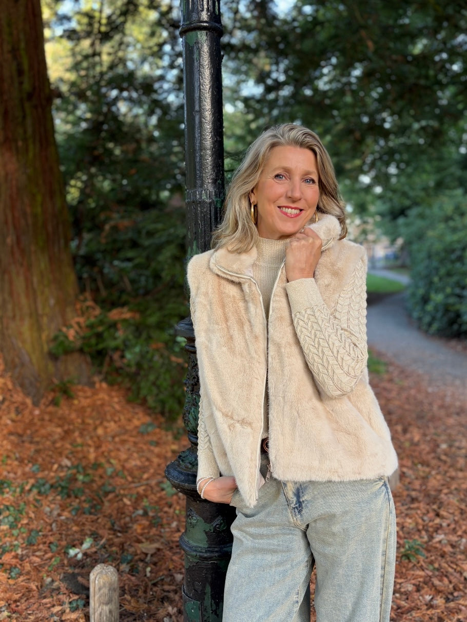 Gilet imitatiebont zand