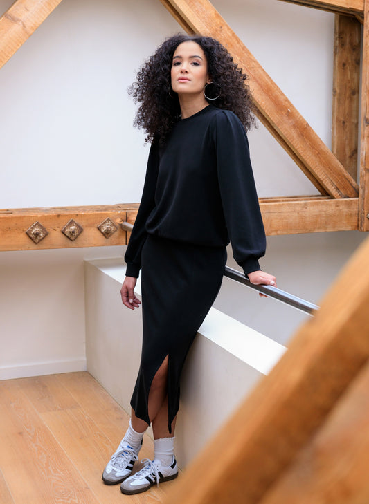 Ivy Beau sweater trui Stelle zwart met pofmouw