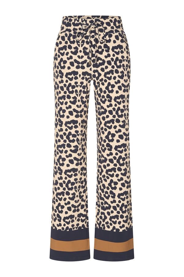 Travelpants met wijde recht pijp en leopard print met streep onderaan van Mi Piace