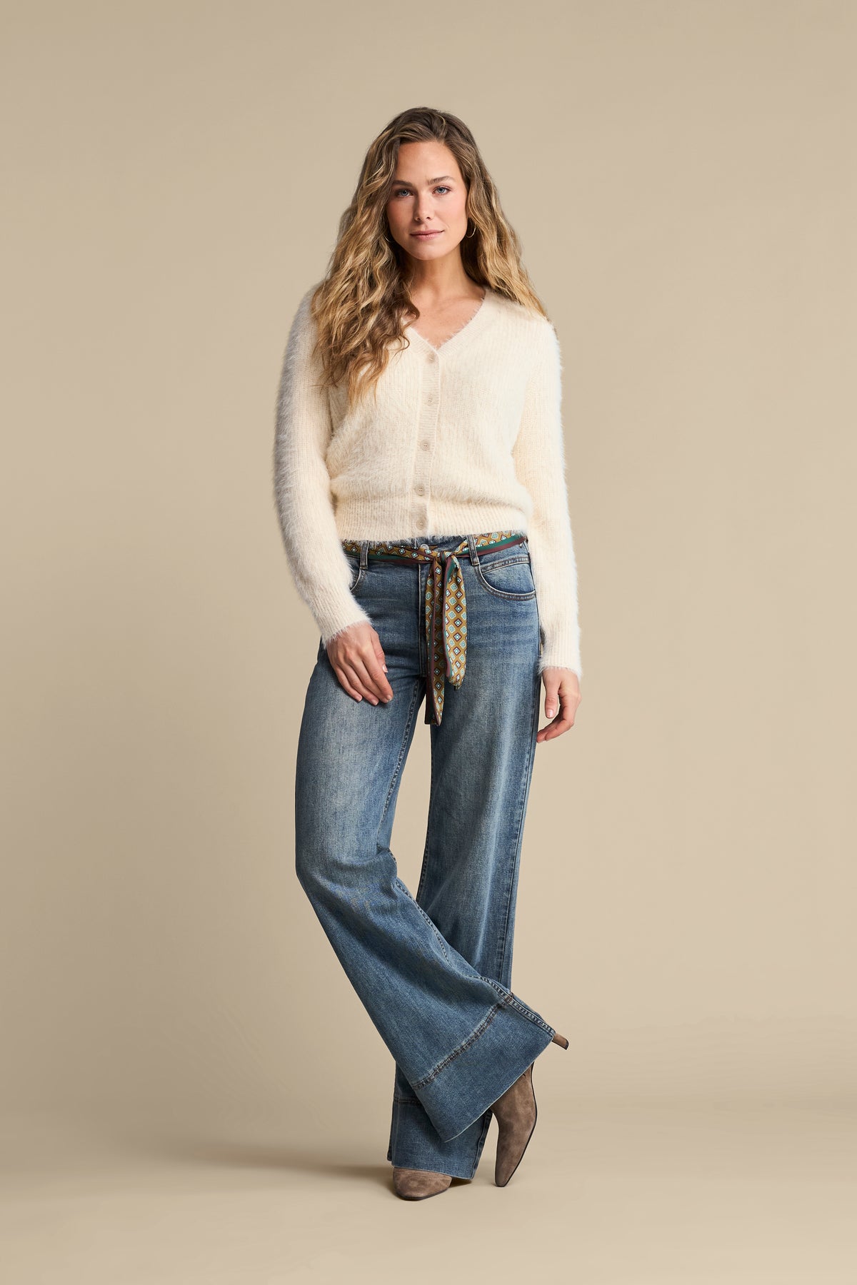 Red Button jeans Brielle vintage scarf