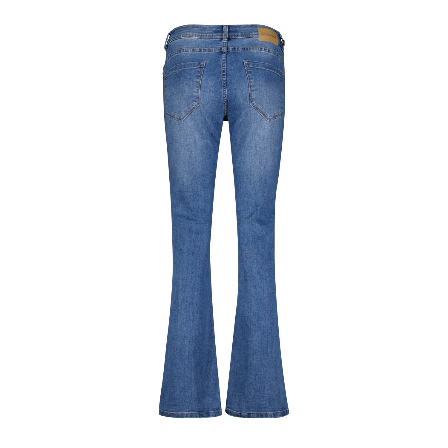 Uitlopende jeans in blauw denim met achterzakken en riemlussen, lichte stonewash.