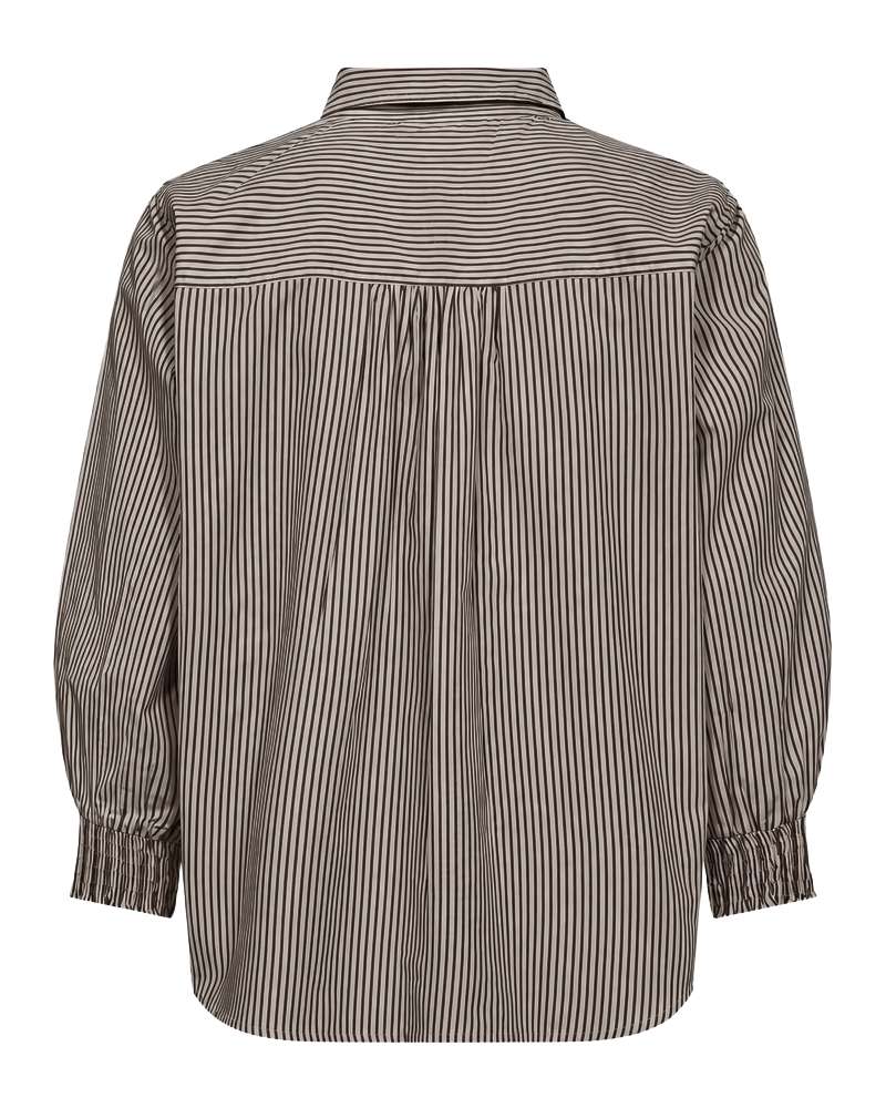 Freequent blouse met verticale zwart-witte strepen, hoge kraag en brede manchetten