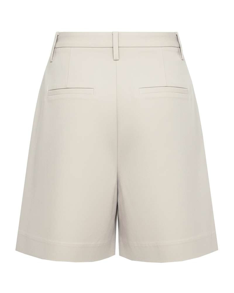 Freequent short Maeve moonbeam