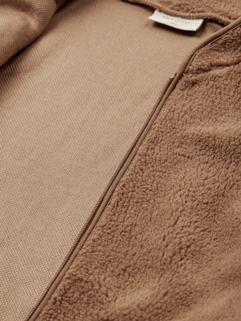 Freequent vest Teddy desert taupe