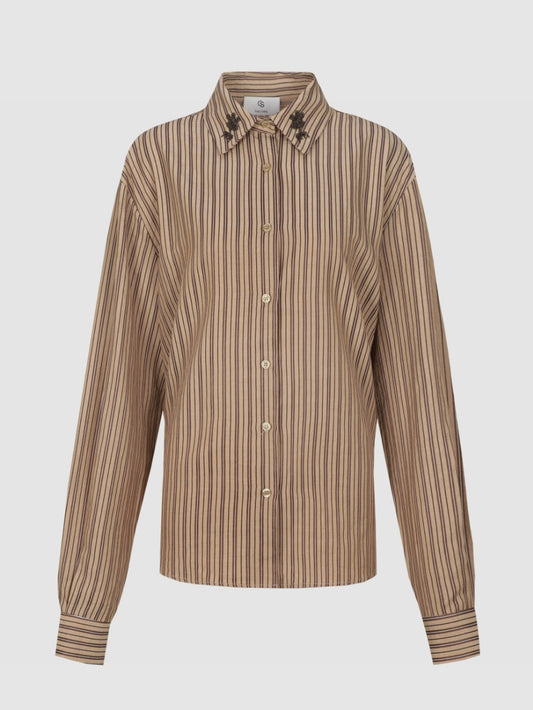 CS The Label blouse Lasina: gestreepte bruin/beige blouse met knoopsluiting, lange mouwen